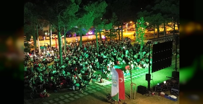 İznik'te yaz akşamlarına nostaljik dokunuş: Açık hava sineması ve müzik şöleni başlıyor
