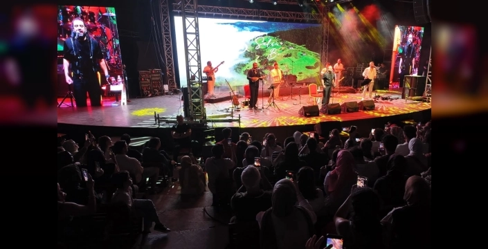 Karadeniz rüzgarı Bursa Açıkhava'da coşku yarattı