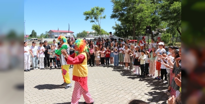 Karlıova'da öğrencilere özel eğlenceli etkinlik düzenlendi
