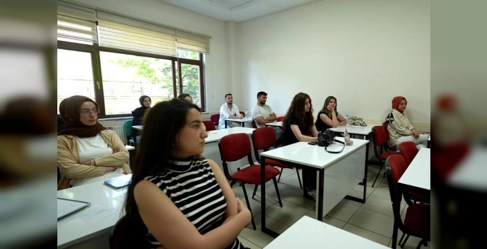 KAYMEK'ten yabancı dil tutkunlarına müjde: Ücretsiz konuşma kulüpleri açıldı