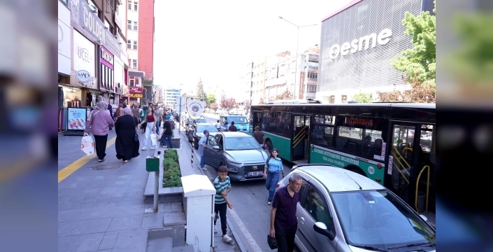 Kayseri'de duraklar işgal altında: Zabıtadan hassas denetim