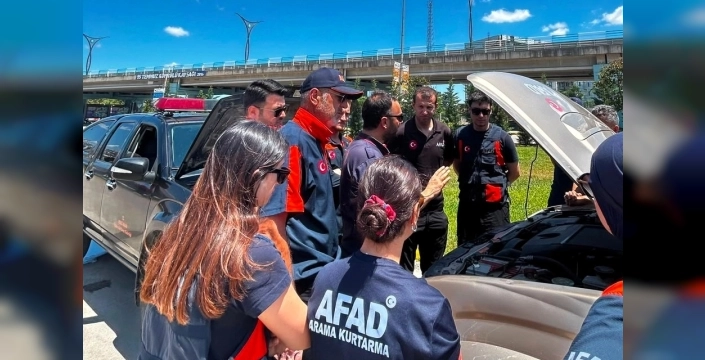 Kocaeli'de AFAD ekiplerine yönelik ileri sürüş eğitimi verildi