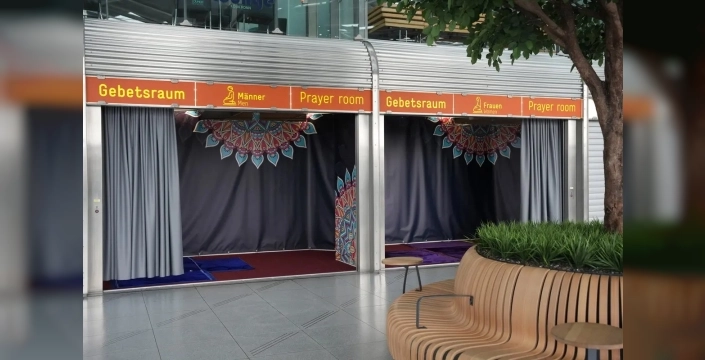 Köln Bonn Havalimanı'nda Müslüman yolcular için modern ibadet alanları açıldı