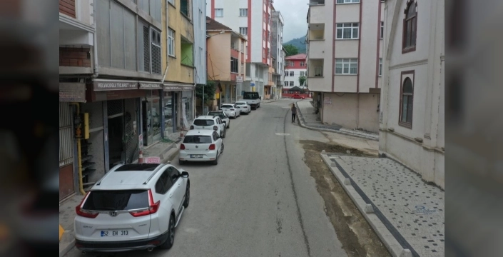 Kumru'da kaldırımlar modernize ediliyor