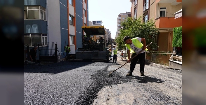Maltepe'de yollar yenileniyor: Asfalt çalışmaları hızlandı