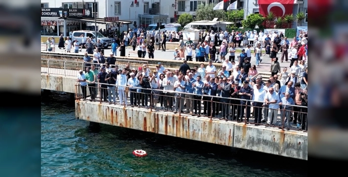 Mudanya'da 1 Temmuz coşkusu sade kutlandı, 'Mavi Vatan' çocuklara dağıtıldı