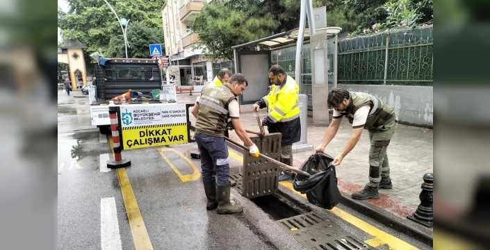Sağanak vurdu, Kocaeli Belediyesi alarmda: Hiçbir olumsuzluk yaşanmadı!