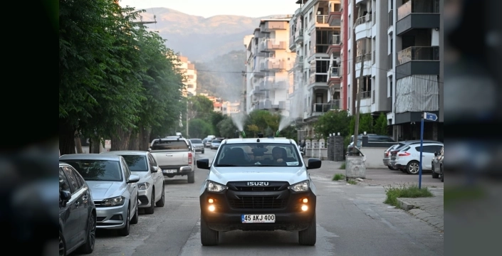 Salihli'de Yaz Gelmeden Vektörlere Karşı Tam Kalkan: 24 Araç, 50 Uzman Sahada