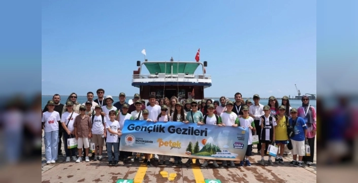 Samsun'da gençlik rüzgarı: 'Petek Genç' ile yaz tatili hem eğlenceli hem öğretici