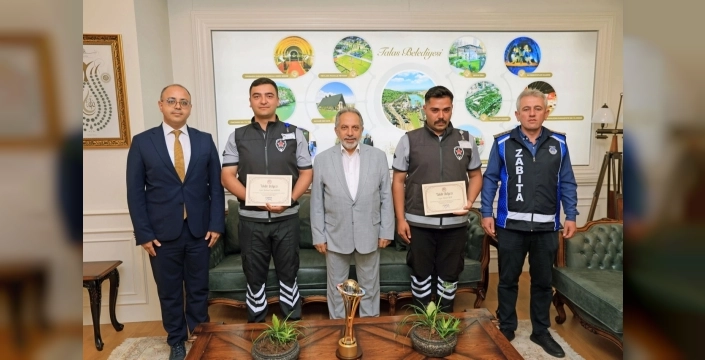 Talas'ta güvenlik görevlilerine dürüstlük ödülü verildi