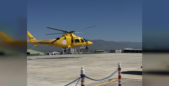 Vahşi boğa dehşeti: Genç adamın hayatı, gökyüzündeki kurtarma operasyonuyla kurtuldu