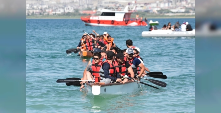 12. Van Denizi Su Sporları Festivali tamamlandı