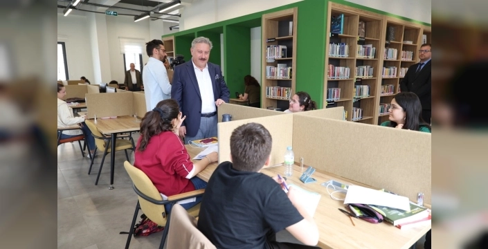 Akıl Küpü Kütüphaneleri'nden 345 öğrenci üniversiteye yerleşti