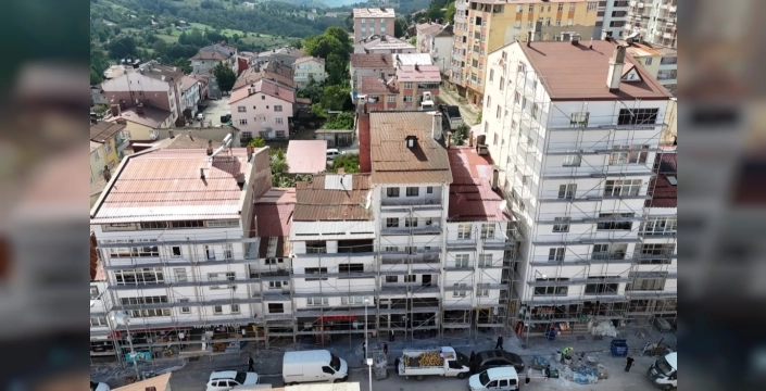 Akkuş'ta 124 bina cephesi yenileniyor