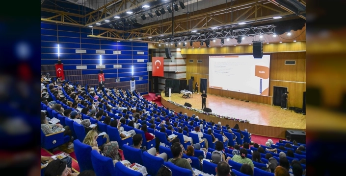 Ankara'da KPSS adayları için ücretsiz tekrar kampı başlatıldı