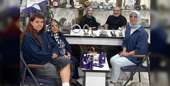 Aydıncık'ta doğal taş ürünlerine ilgi arttı