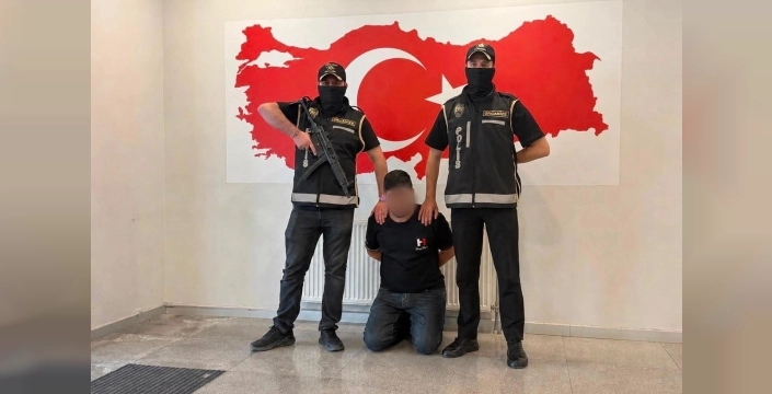 Azerbaycan'da yakalanan şüpheli Türkiye'ye getirildi