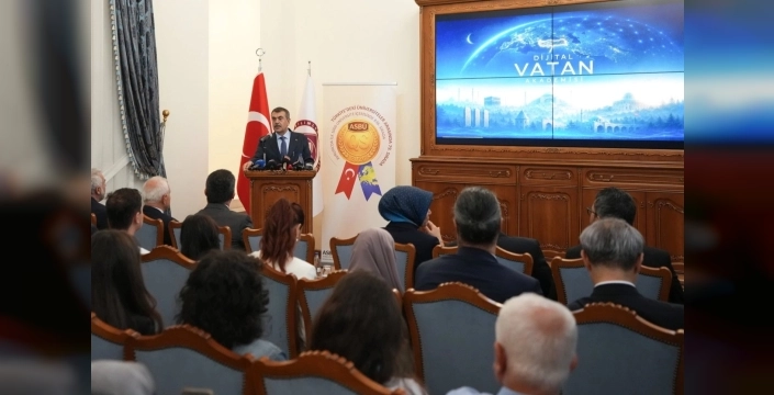 Bakan Tekin dijital vatan akademisinin ilk dersini verdi