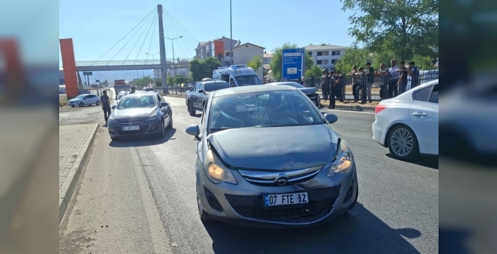 Bingöl'de zincirleme trafik kazasında 5 yaralı