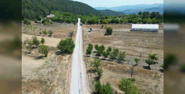 Bursa Keles'te yollar yenileniyor ve genişletiliyor