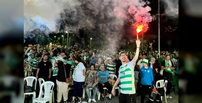 Bursaspor taraftarları Kültürpark'ta buluştu