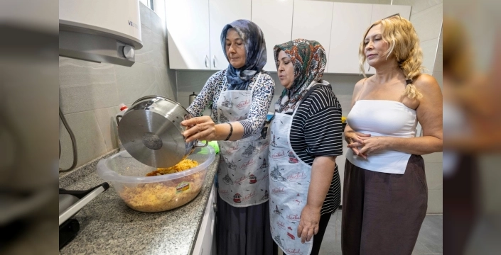Dayanışma mutfağı anneleri bir araya getiriyor