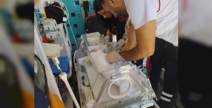 Dört aylık bebek için Bingöl semalarında umut uçuşu: Ankara'ya yaşam yolculuğu
