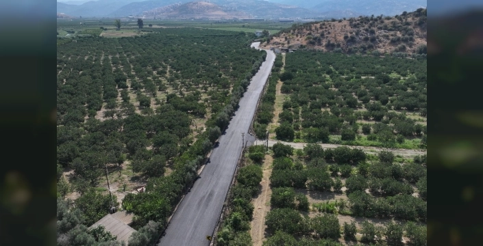 Efes Selçuk'ta yol yenileme hız kesmeden sürüyor