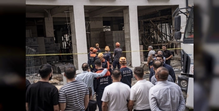 Erzurum'da inşaat çökmesi: 2 işçi yaralandı