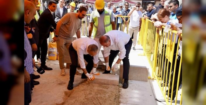 Eyüpsultan Meydanı'nda yenileme çalışmaları başladı