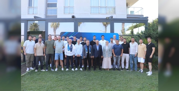 Gebze Belediyesi Voleybol Takımı, yeni sezon için umut veriyor