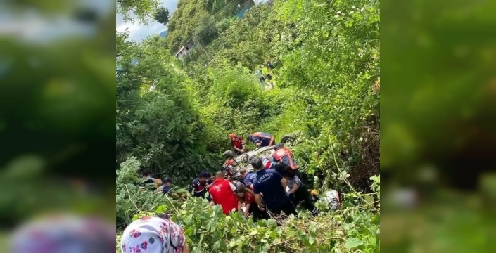 Giresun'da yürek burkan kaza: Fındık bahçesine uçan otomobilde 2 can kaybı, 3 ağır yaralı
