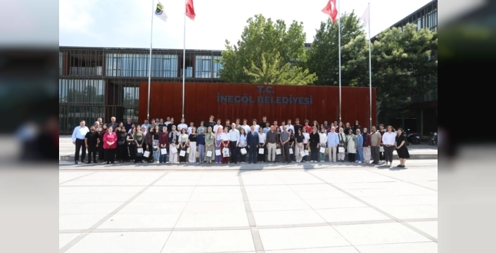 İnegöl'de YKS başarısı gösteren 57 öğrenci ile buluşma