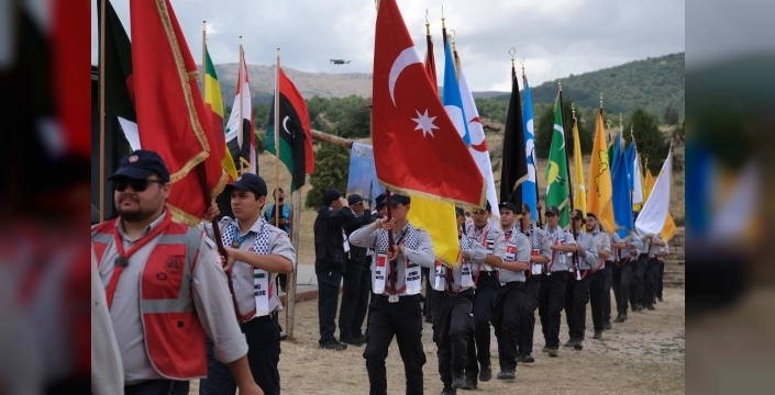 İslam İzcileri Dostluk Kampı Konya'da başladı