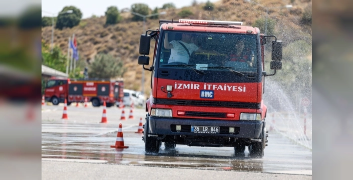 İtfaiyeciler zorlu sürüş eğitimi aldı