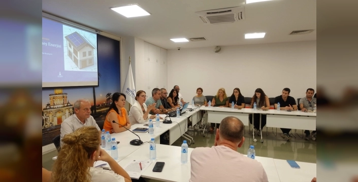 İzmir'de çatılara güneş paneli için ortak başvuru yolu