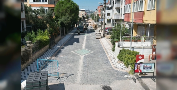 İzmit'te SEDAŞ sonrası yollar yenilendi