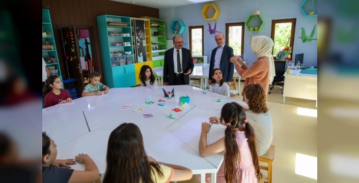 Kaymakam Candan öğrenme ortamlarını inceledi