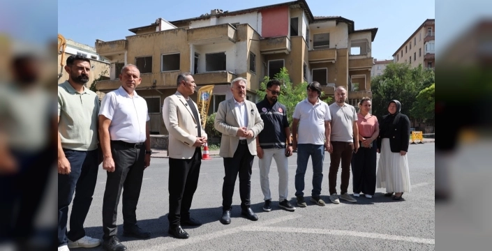 Kayseri Melikgazi'de Aydınlıkevler'de kentsel dönüşüm çalışmaları sürüyor
