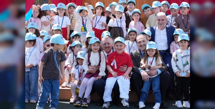 Kocaeli'de 30 bin çocuk Lokomotif Çocuk Köyü'nde buluştu