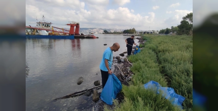 Kocaeli kıyıları 10 ton atıktan temizlendi