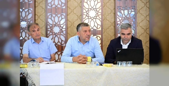 Köprübaşı'nın nabzı tutuldu: Muhtarlar ve belediye ortak akıl buluşması