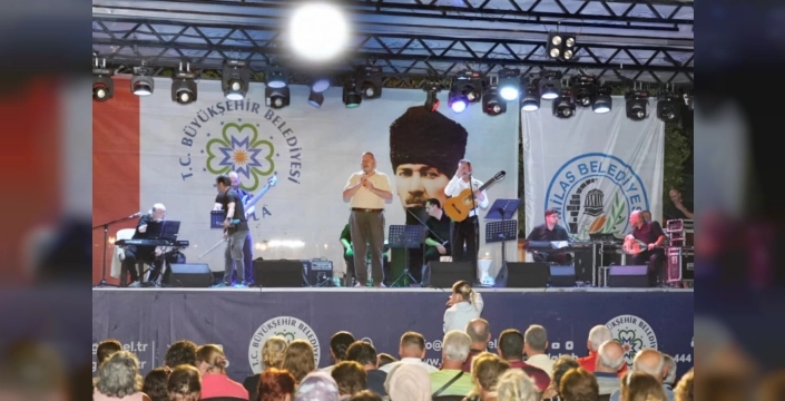 Muğla'da 'Mylasa Band' rüzgarı esti: Ören sahnesi dinleyicileri mest etti