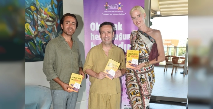 Özgür Aras'ın 'Artık Üzülmeden Önce Düşüneceğim' kitabı Titanic Bodrum'da yeni baskısını kutladı