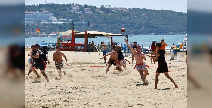 Pamucak sahili beach flag turnuvasına ev sahipliği yaptı