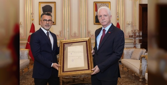 127 yıllık mektup 66 yıl sonra bulundu, valiliğe teslim edildi
