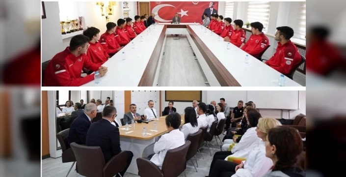 Bakan Tekin şampiyon voleybolcularla buluştu