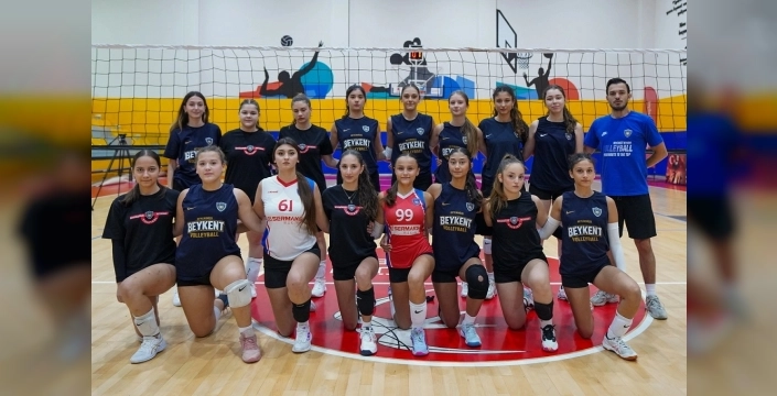 Beylikdüzü'nde Zafer Kupası voleybol turnuvası tamamlandı