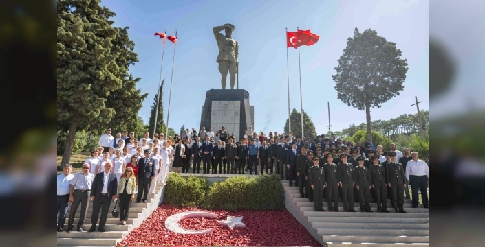 Bornova'da 9 Eylül kurtuluşu coşkuyla kutlandı