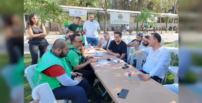 Bornova'da moto kuryeler bir araya geldi